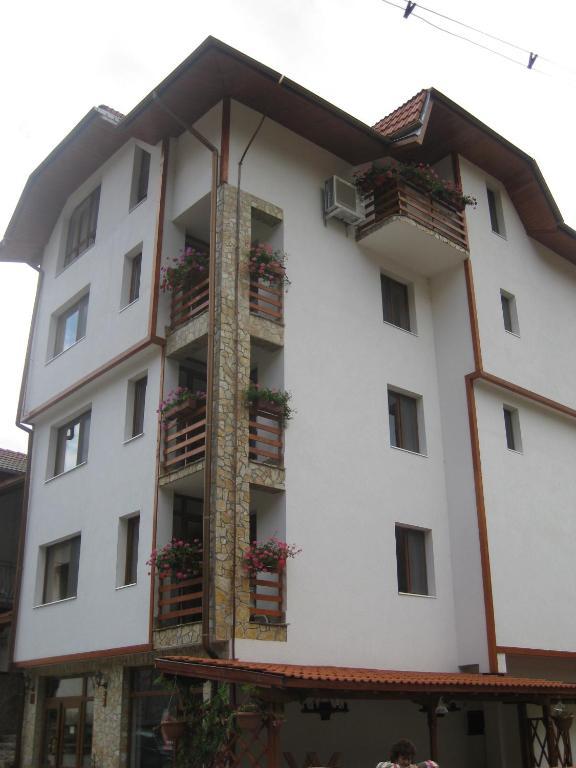 Family Hotel Veronika Devin Exterior foto