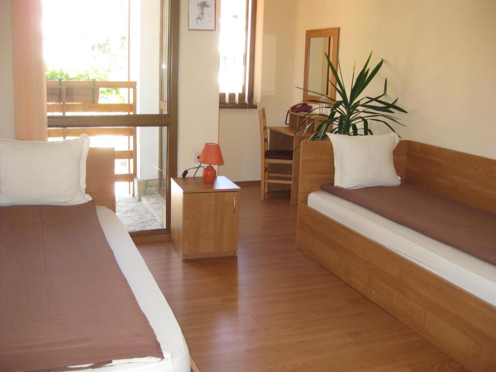 Family Hotel Veronika Devin Quarto foto