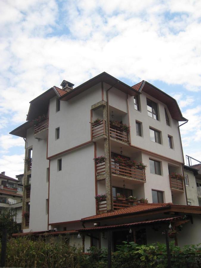 Family Hotel Veronika Devin Exterior foto